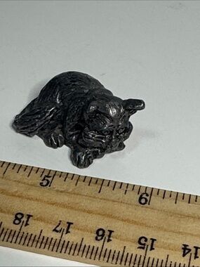 Vintage pewter Cat Figurine adorable and a little cranky